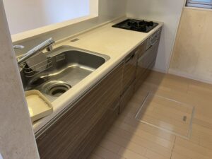 鈴鹿市南玉垣中古住宅　キッチン改装工事
