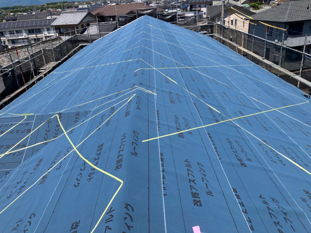 Kｸﾞﾙｰﾌﾟﾎｰﾑ新築工事　屋根ﾙｰﾌｨﾝｸﾞ施工