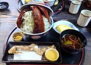 鮎のソースカツ丼(岐阜県関市)　　内田